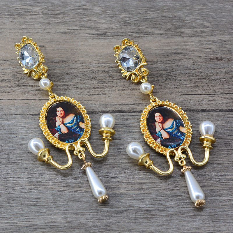 Portrait of Time - Baroque Vintage Frame Portrait Stud Earrings