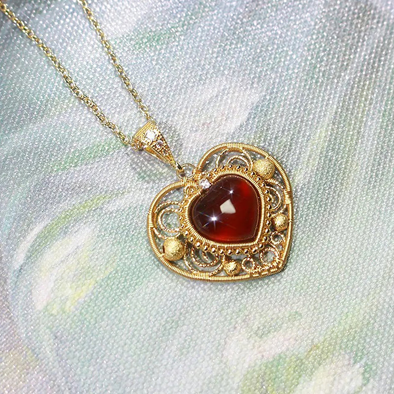 Natural Vintage Love Garnet Necklace