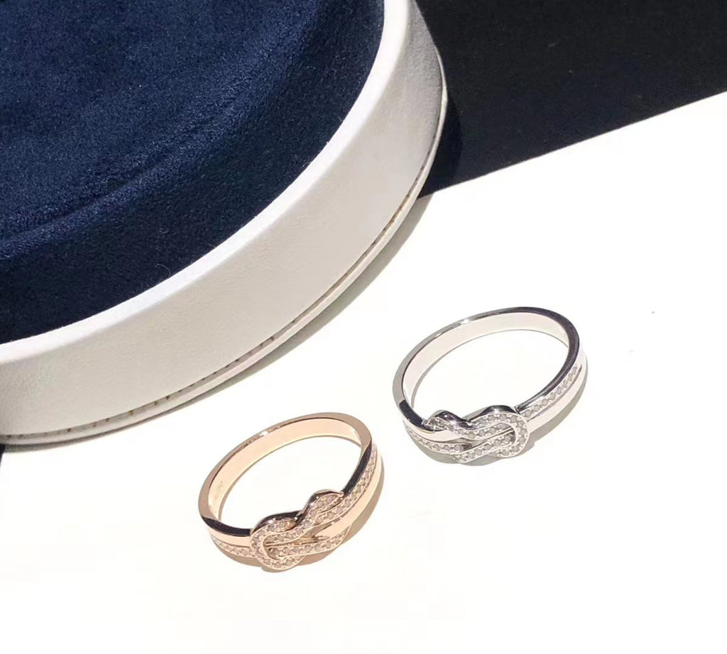 Eternal Entwine U-shaped Infinity Luxury Couple Rings