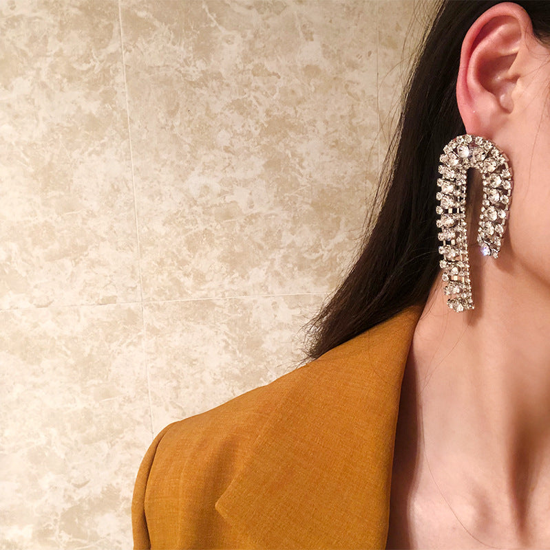 Lustrous Elegance - Fashion Diamond-Studded Earrings