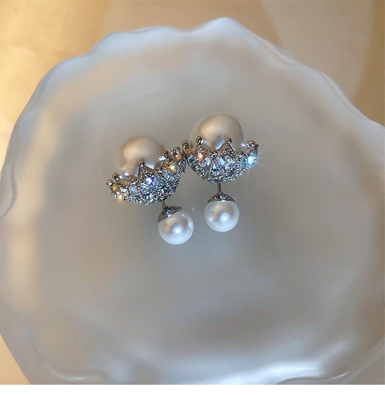 Pearlescent Radiance - Double-Sided Diamond Pearl Earrings