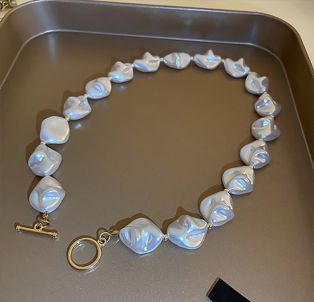 Collier et bracelet de perles baroques irrégulières