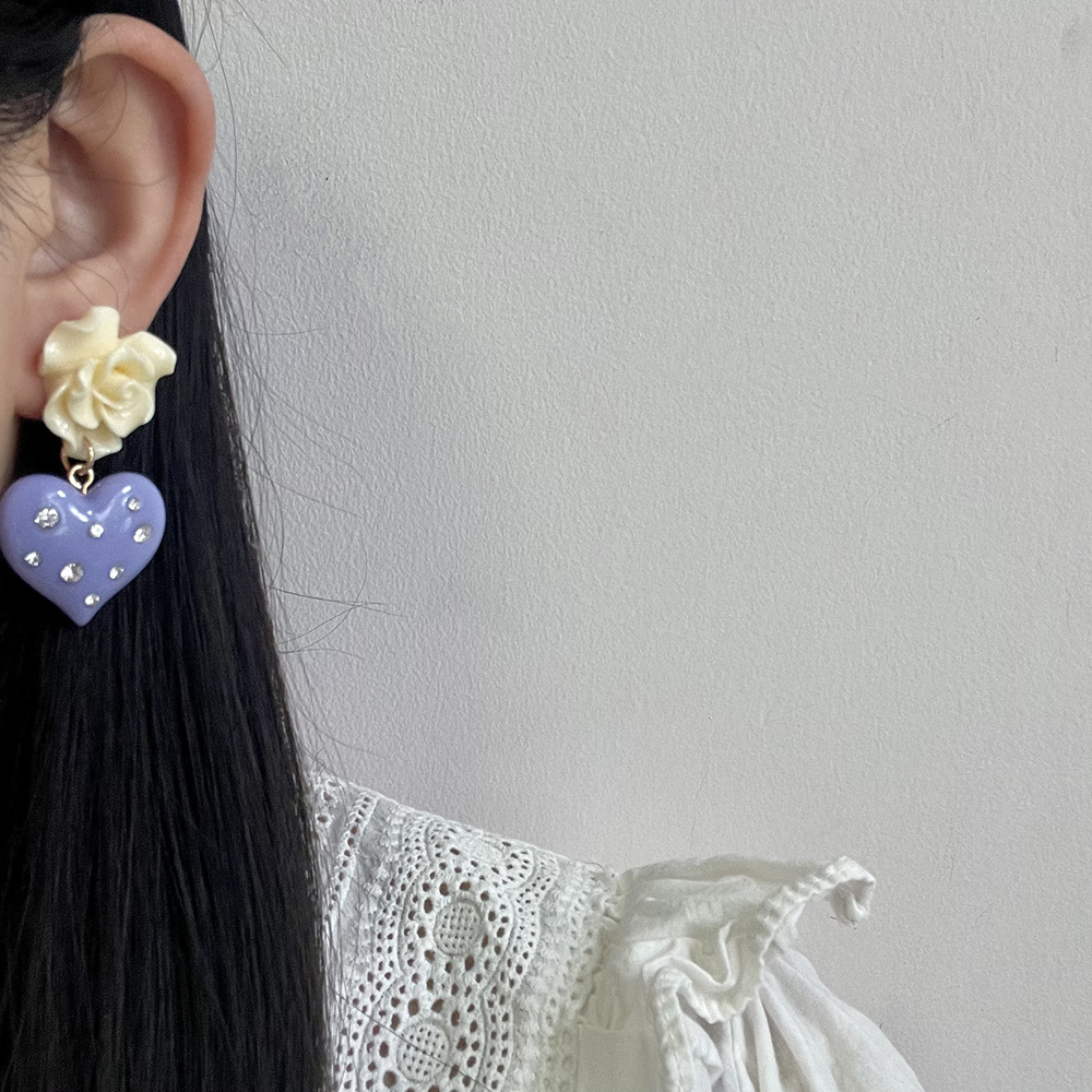 Camellia Purple Heart Earrings