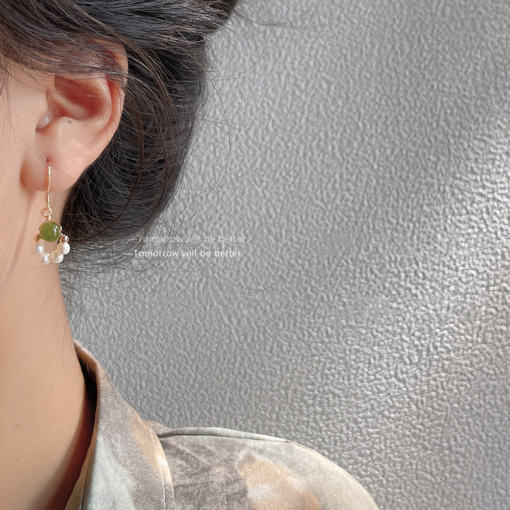 Boucles d'oreilles pendantes perles délicates