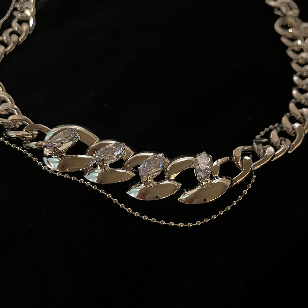 Glittering Thick Necklace