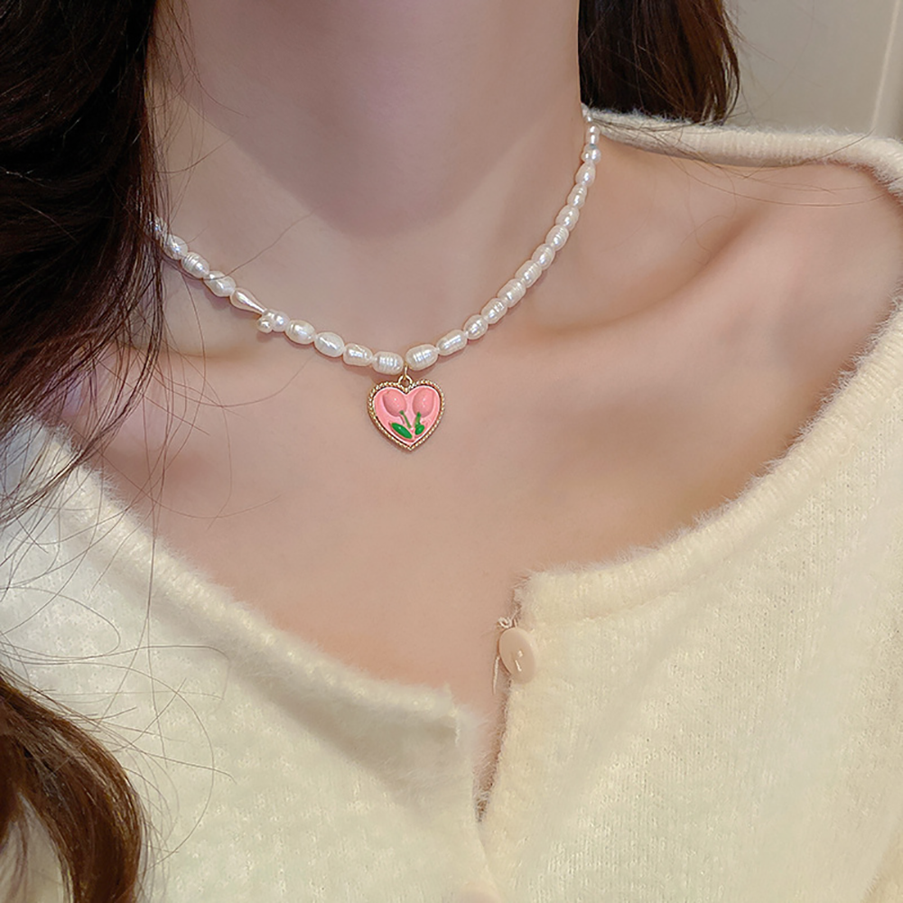 Tulip Freshwater Pearl Necklace